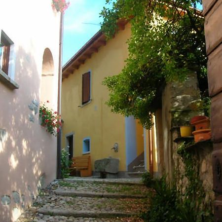 Appartamenti Ca Di Pom Omegna Bagian luar foto
